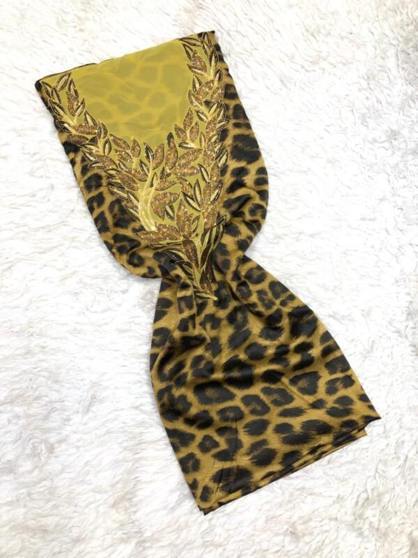 Zina Al Sahara – Emirati Makhawir Scarf